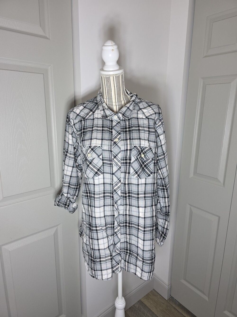 Torrid Plaid Button Up Shirt Women's Plus 3 Black White Grunge Punk Rockabilly